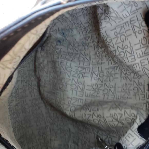 - Ellington Leather‎ Hobo Bag - Picture 8 of 10